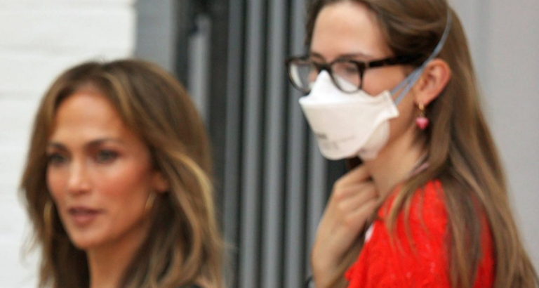 JENNIFER LOPEZ: Out and About with Ben Affleck’s Daughter Violet