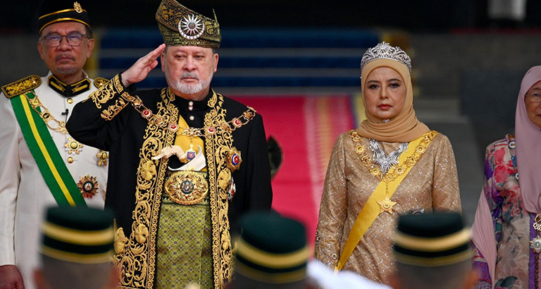 SULTAN IBRAHIM ISKANDAR: Coronation Completed! All Information on the Historic Event in Malaysia